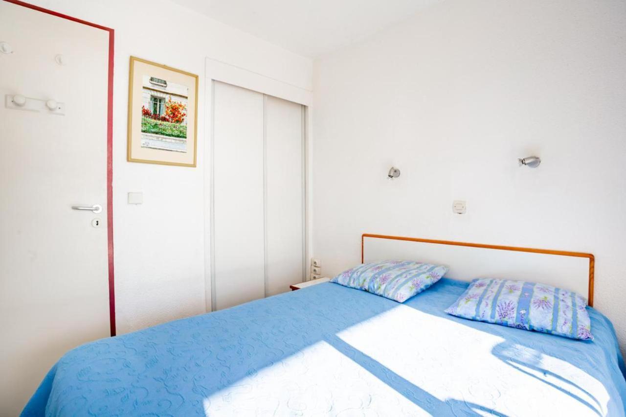Cozy Apartment In Agay With Stunning Views Saint-Raphael  Exterior photo